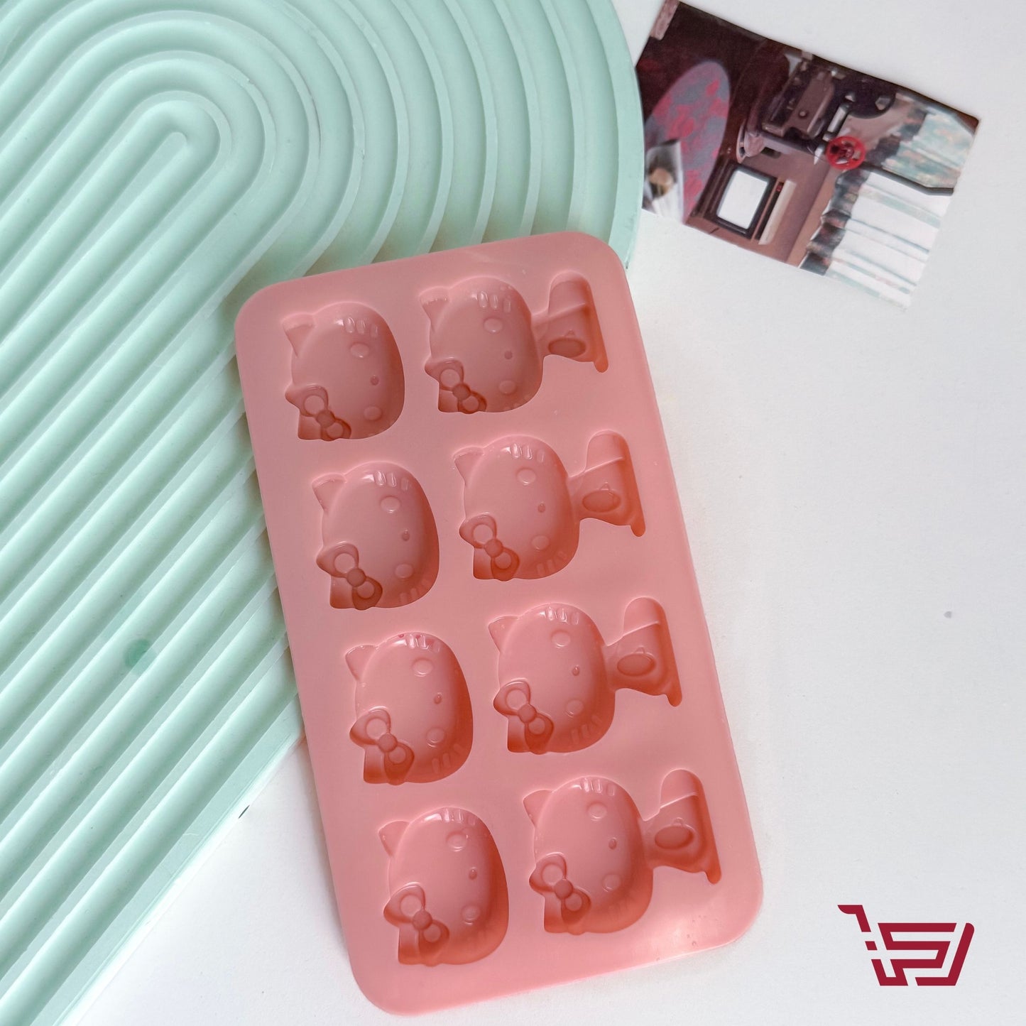 قالب ثلج هيلو كيتي