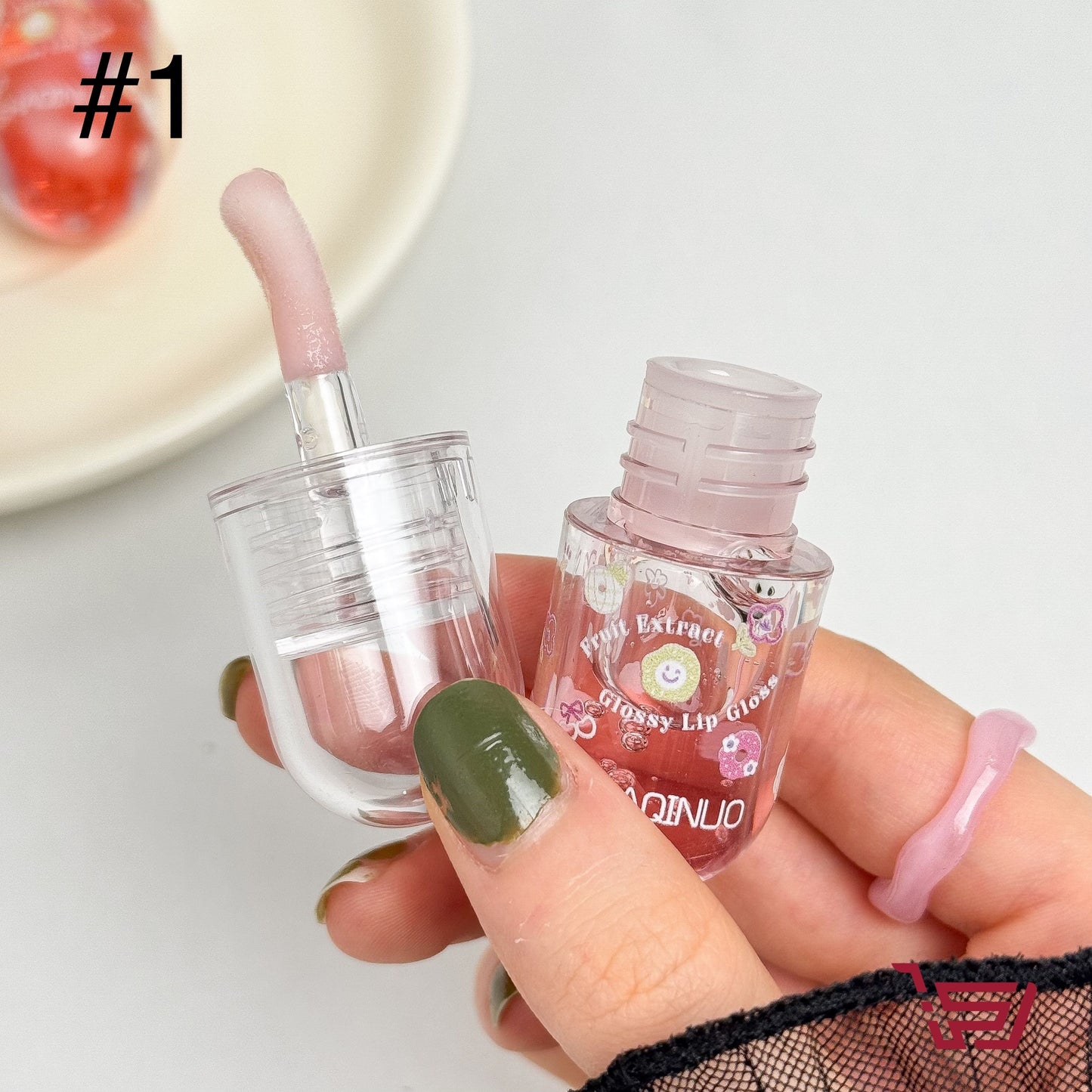 كلوس وملمع شفاه lip gloss