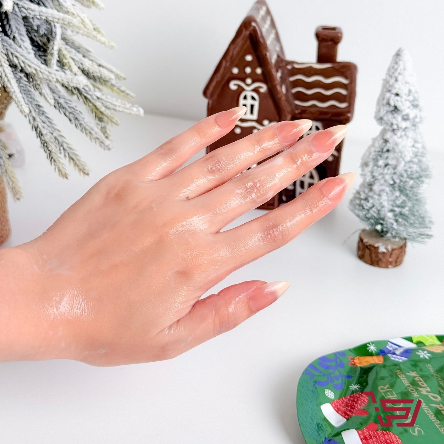 ماسك يد كريسمس