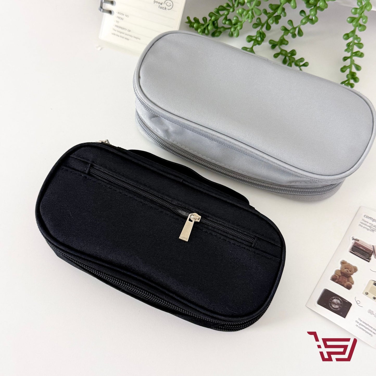 محفظة اقلام ضد الماء بتقسيمات عديدة