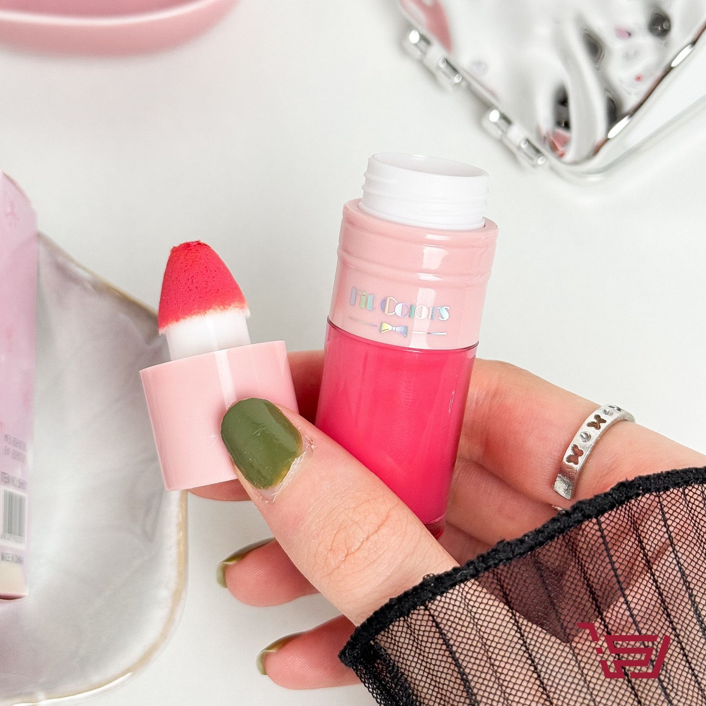 احمر خدود سائل بقوام كريمي blusher