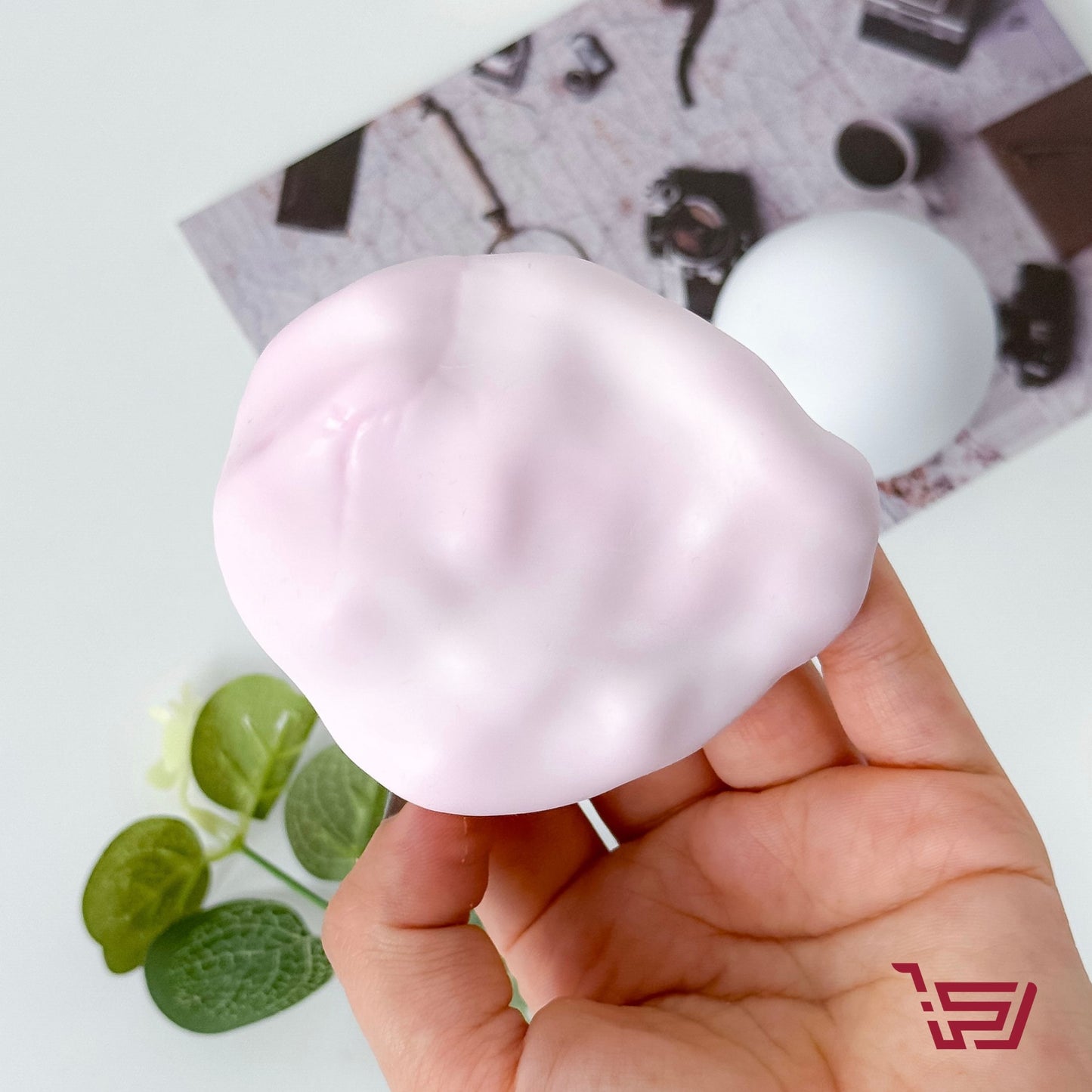 كرة مرنة لازالة التوتر