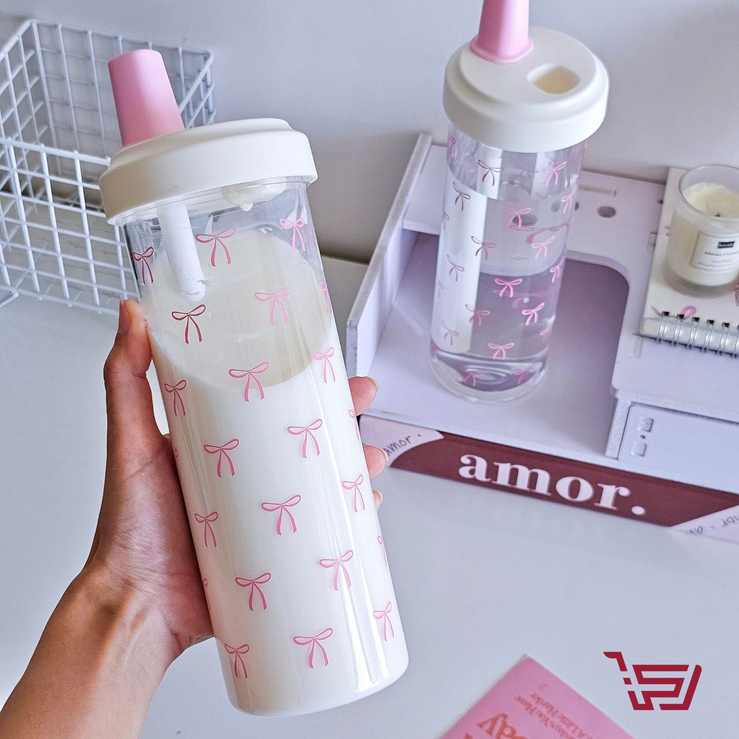 مطارة بلاستك فيونكة مع قصبة وسدادة