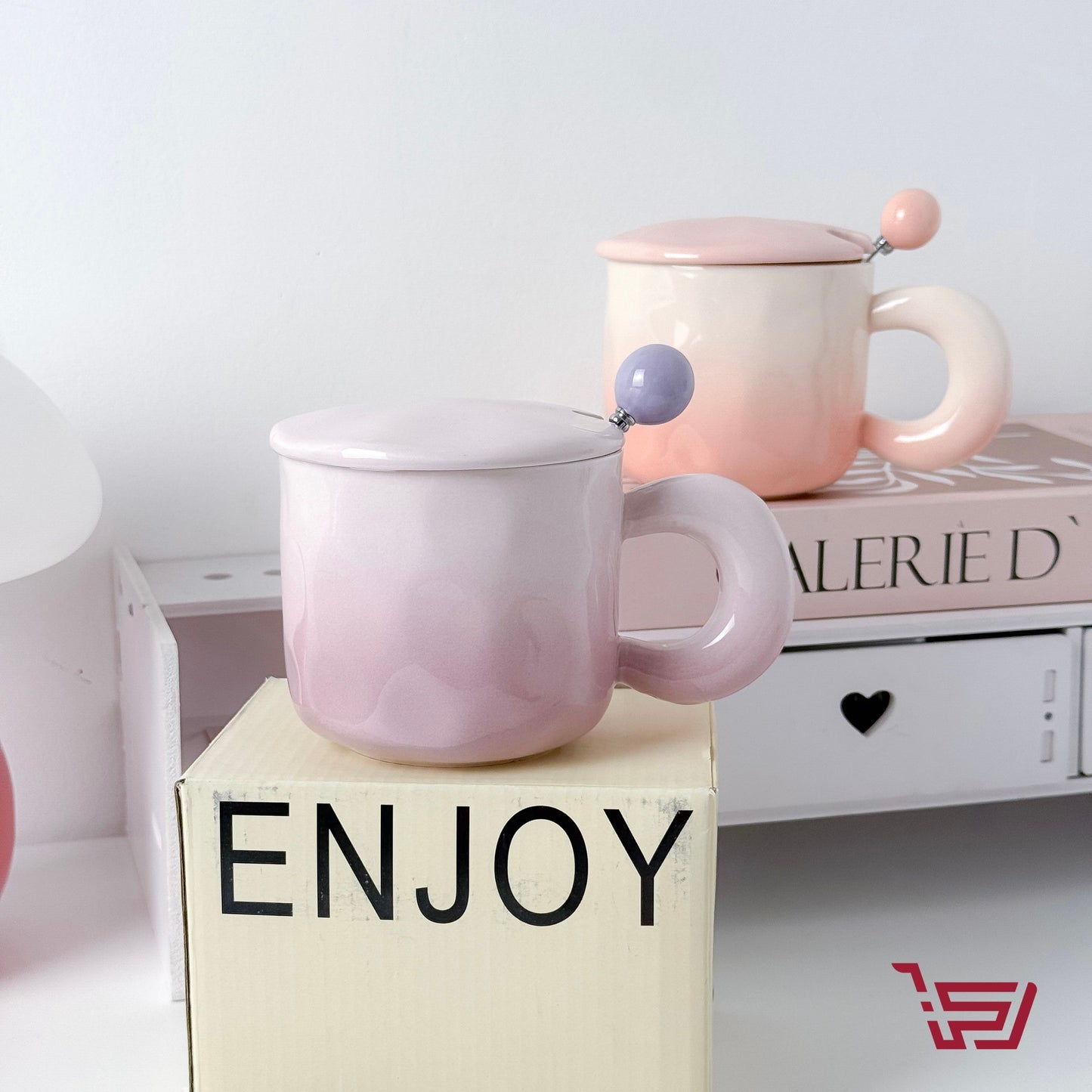 كوب سيراميك مع  غطاء وملعقة