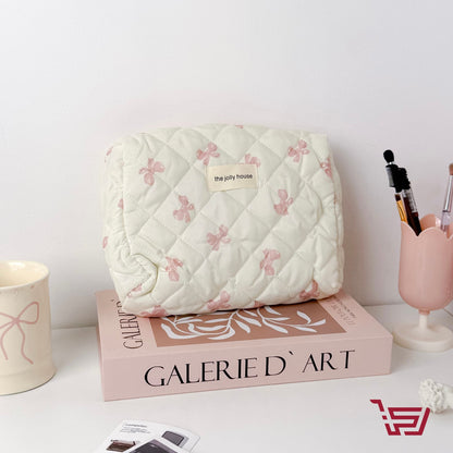 محافظ كوزمتك فيونكة بأحجام مختلفة