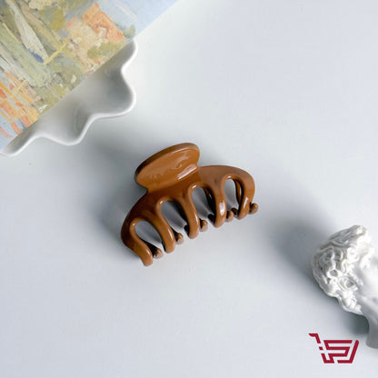 قراصة شعر صغيرة