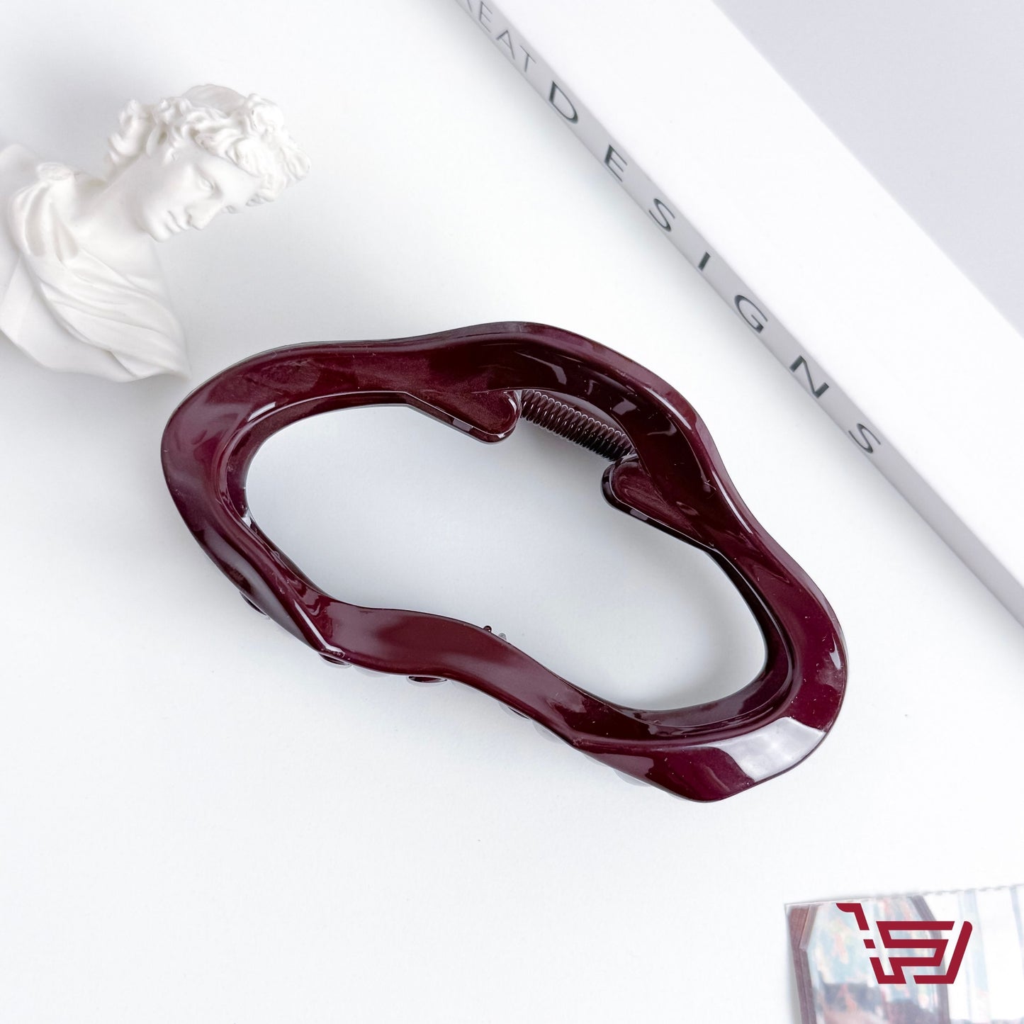 قراصة شعر ماروني بأشكال متعددة