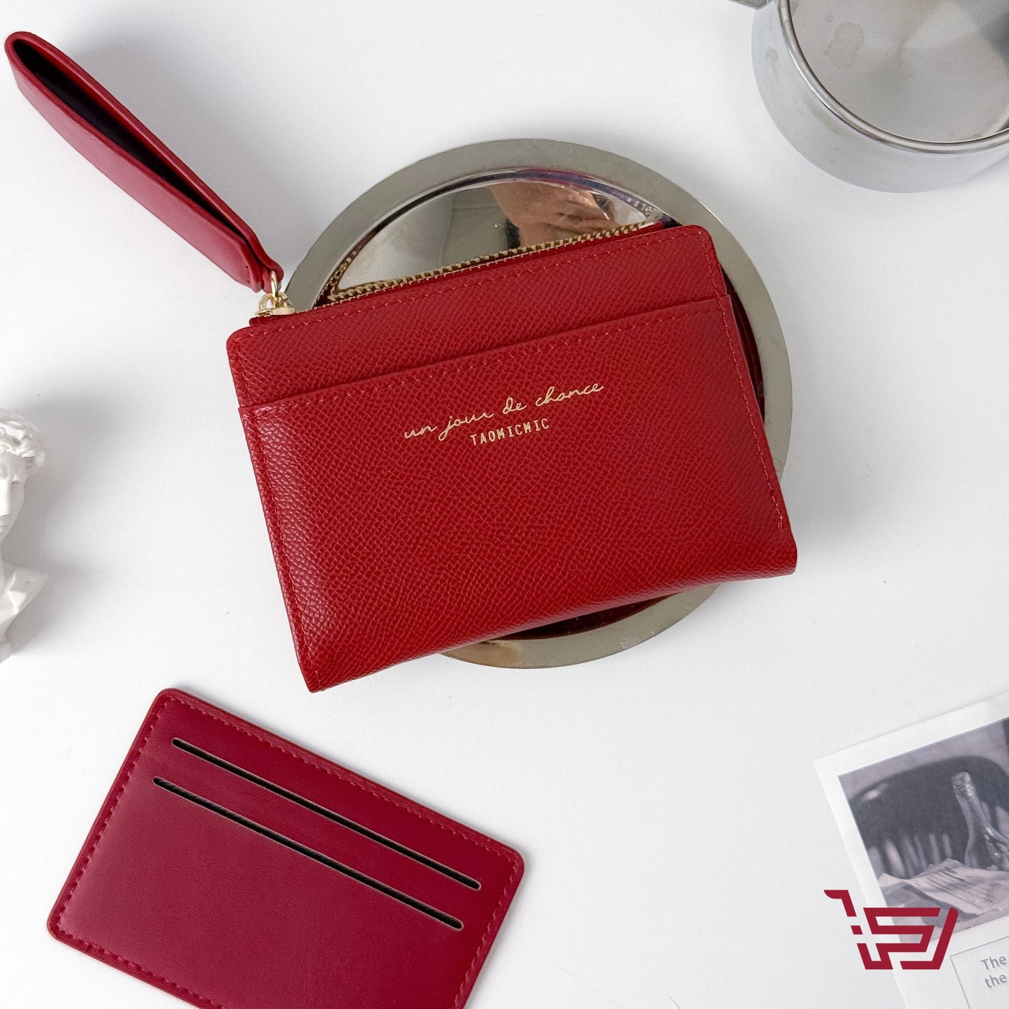 محفظة نقود وبطاقات بجبوب متعددة