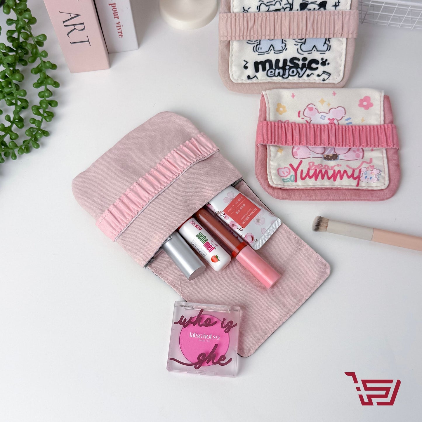 محفظة قماش صغيرة