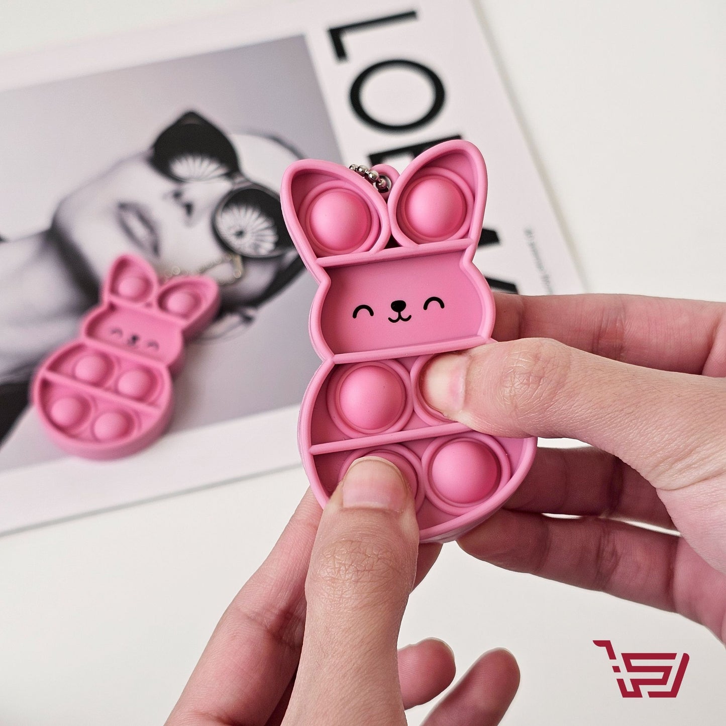 مدالية فقاعات سيليكون صغيرة