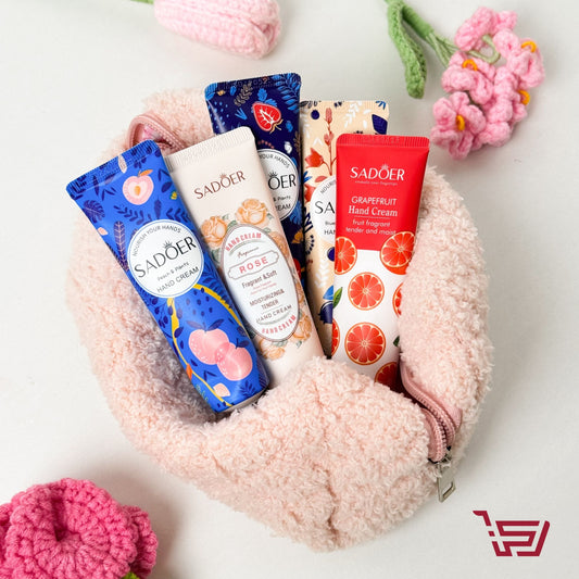 مرطب يدين الفواكه