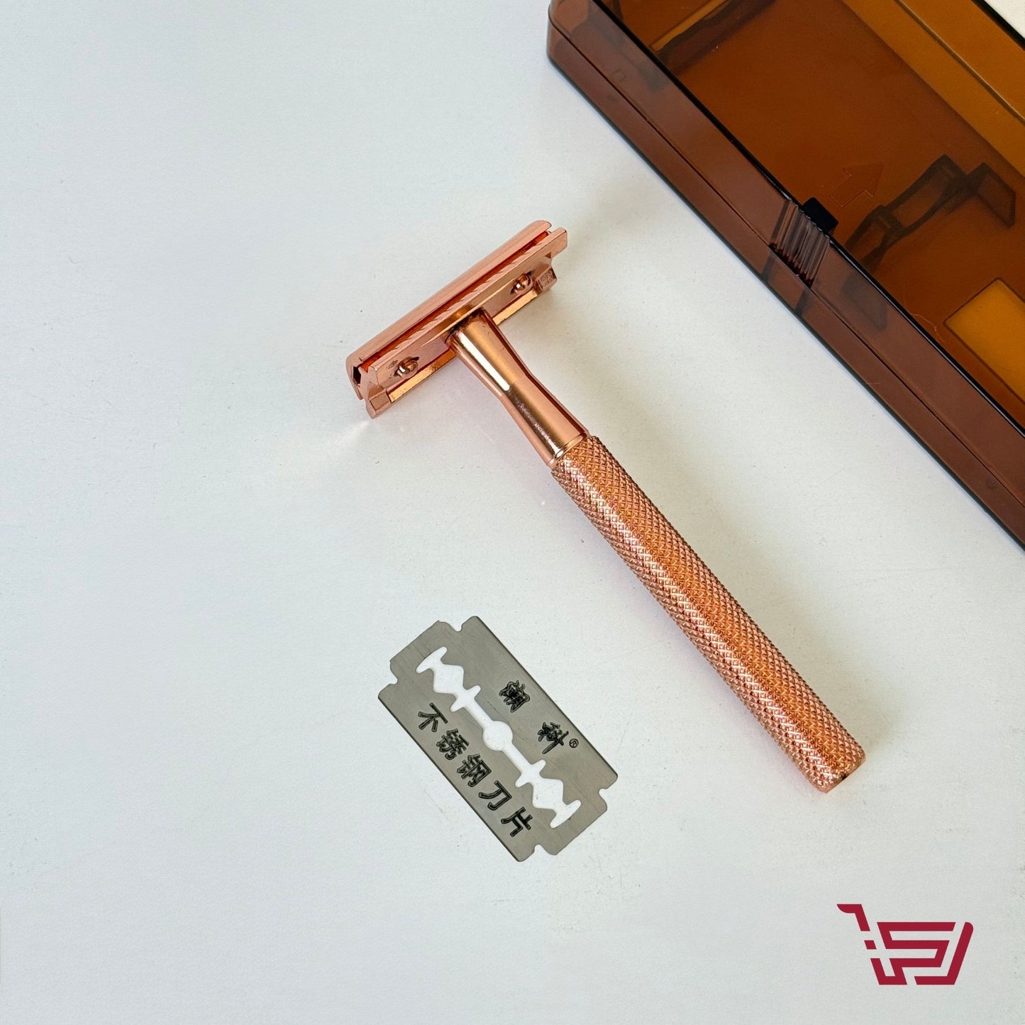 شفرة حلاقة حديد