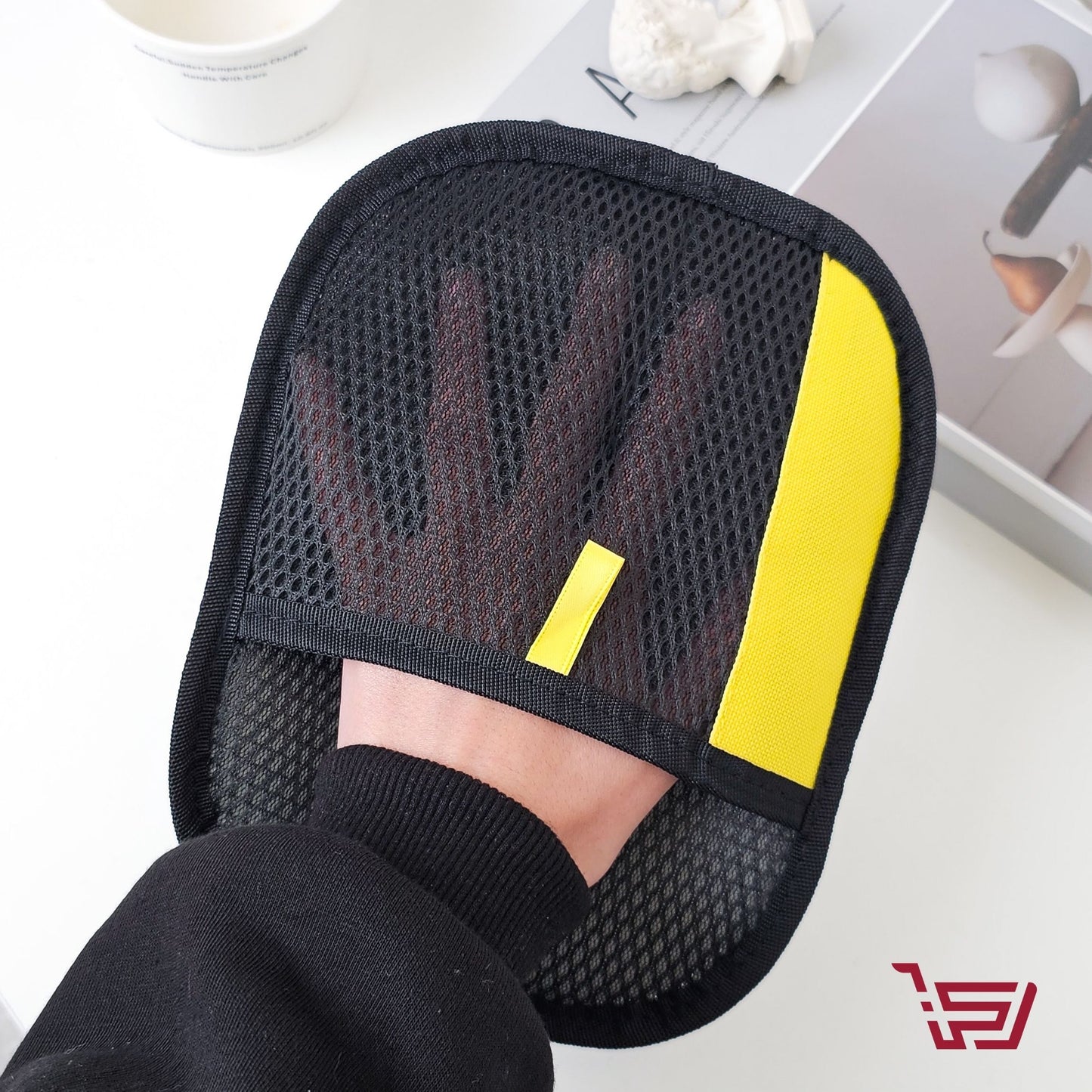 اداة ازالة شعر الحيوانات الاليفة