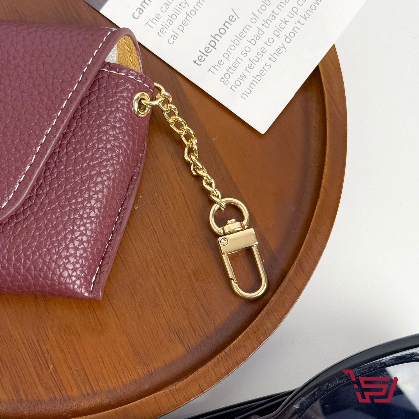 حافظة نظارات جلد