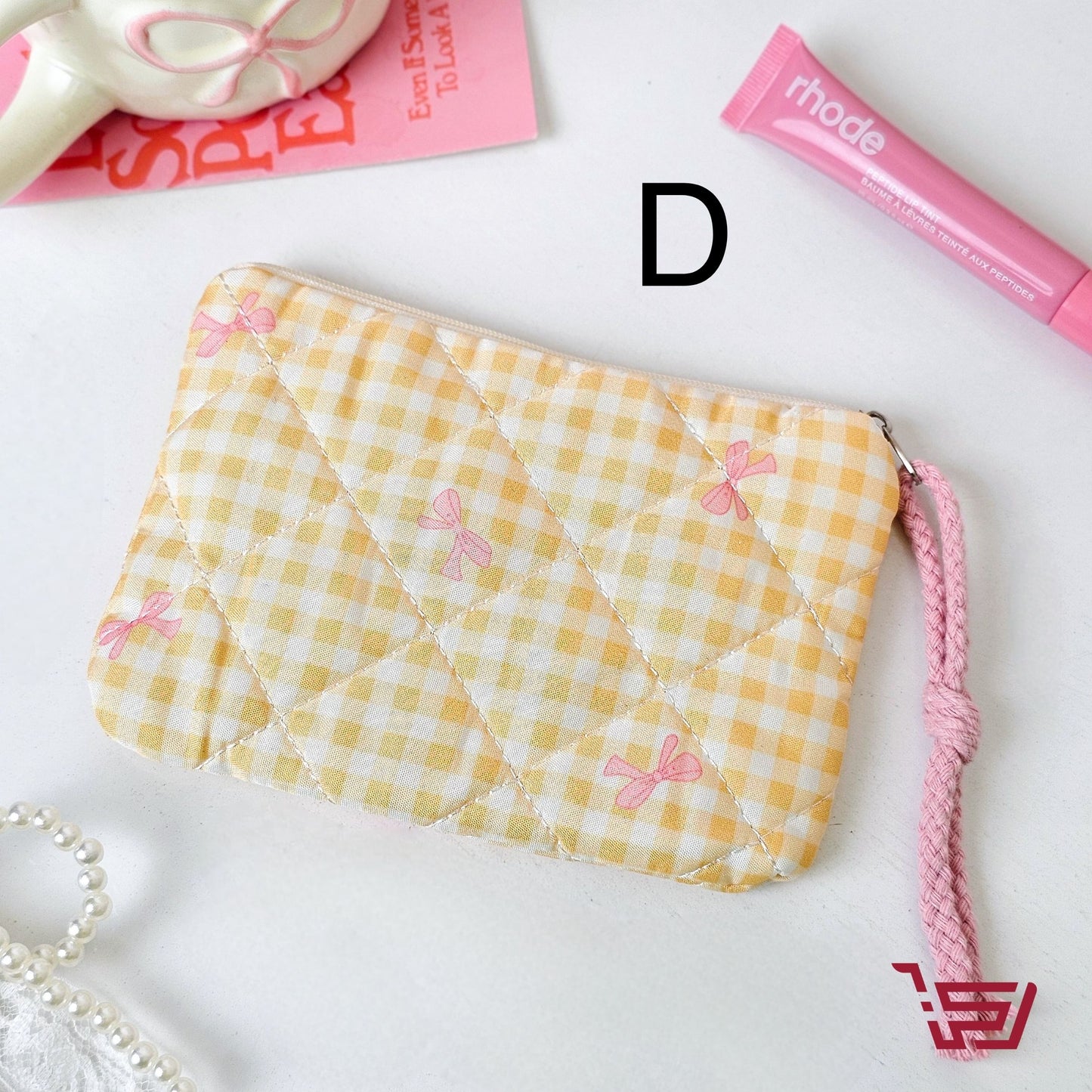 محفظة كوزمتك بأشكال مختلفة