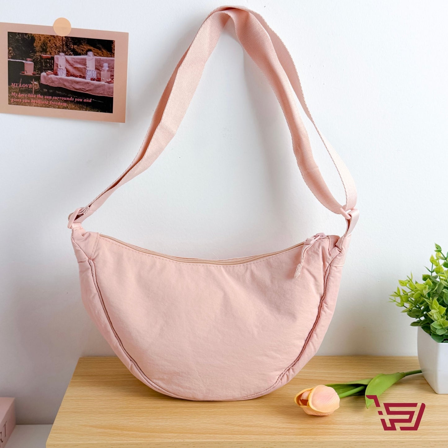 حقيبة كتف قماش صغيرة