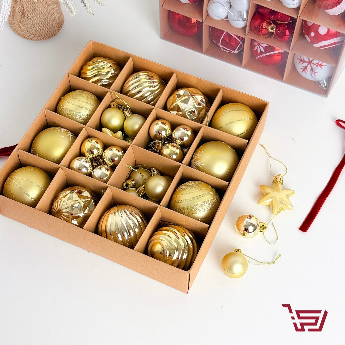 زينة شجرة الكريسماس