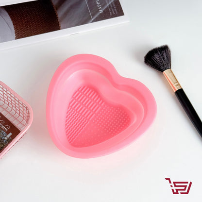 وعاء قابل للطي لتنظيف فرش المكياج