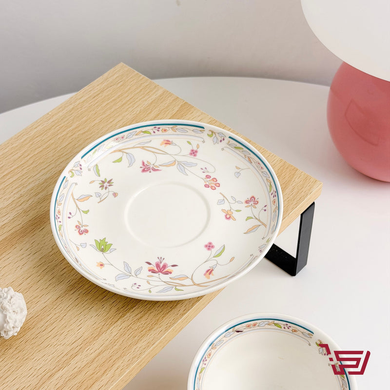 كوب بورسلين بتصميم الزهور مع صحن