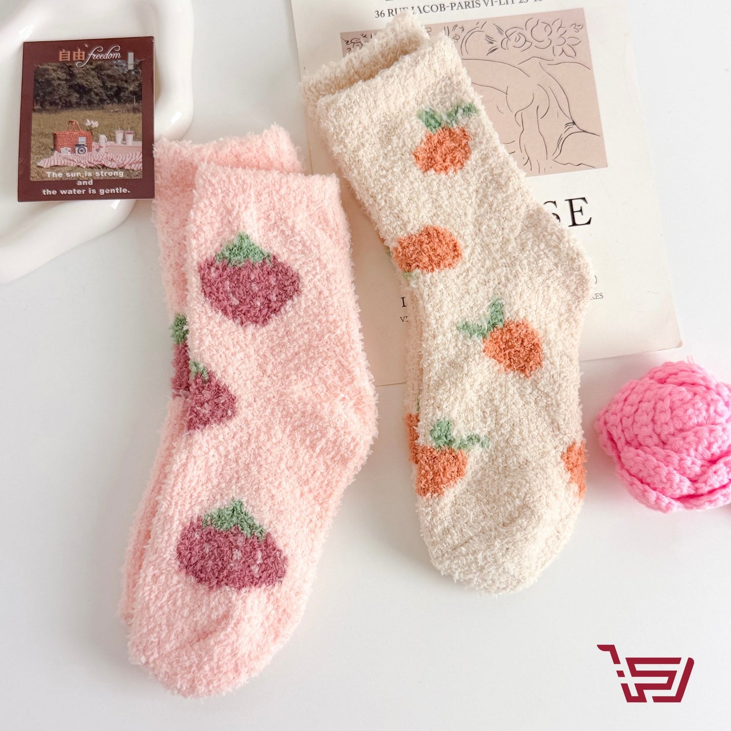 جواريب بطبعات الفاكهة