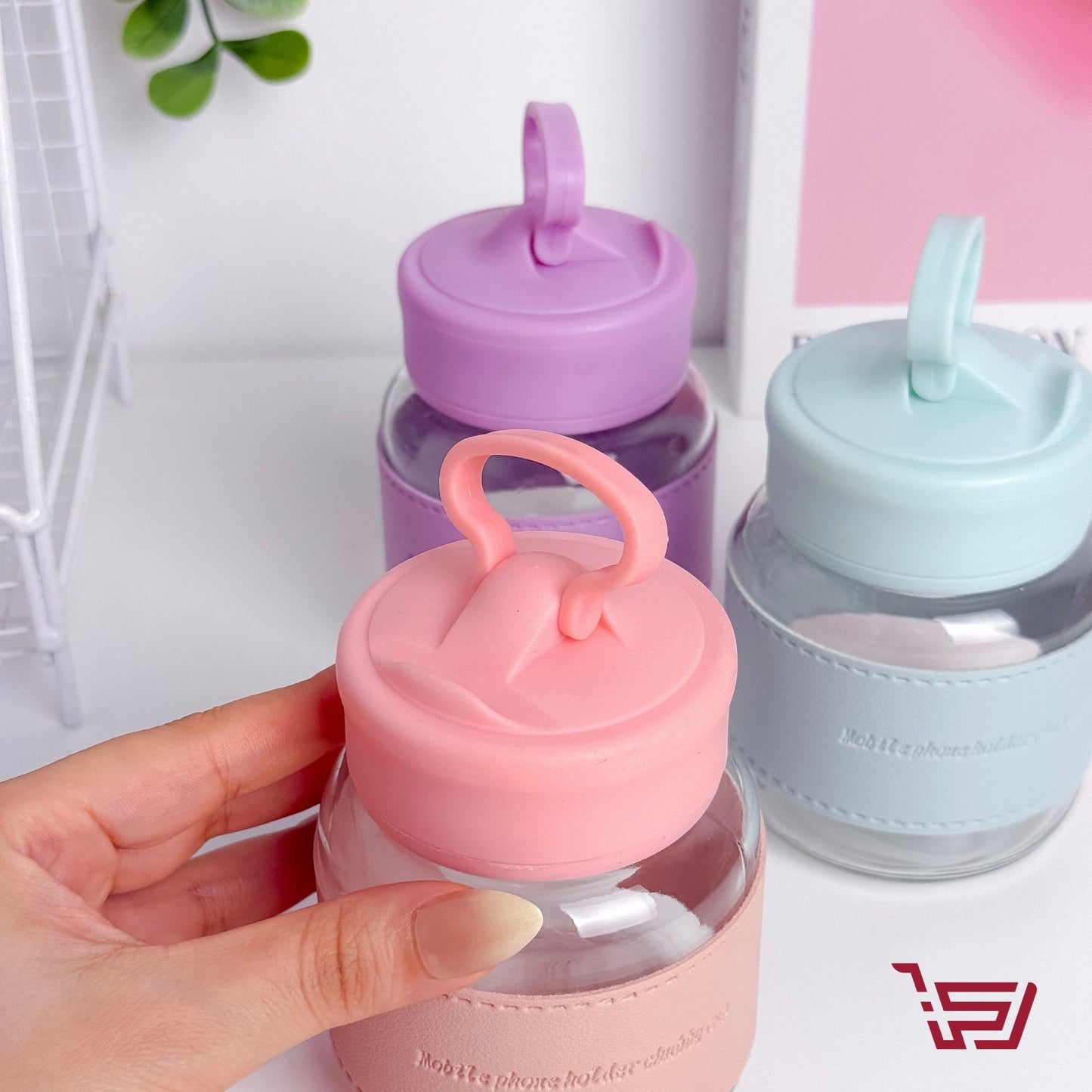 كوب زجاجي صغير