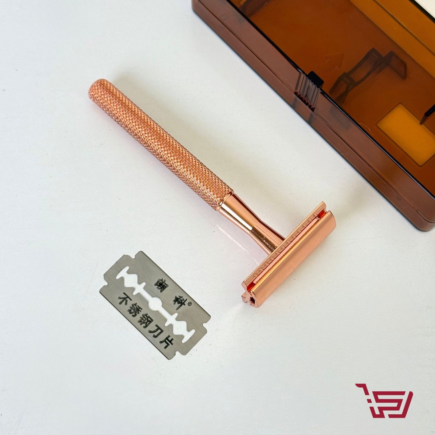 شفرة حلاقة حديد