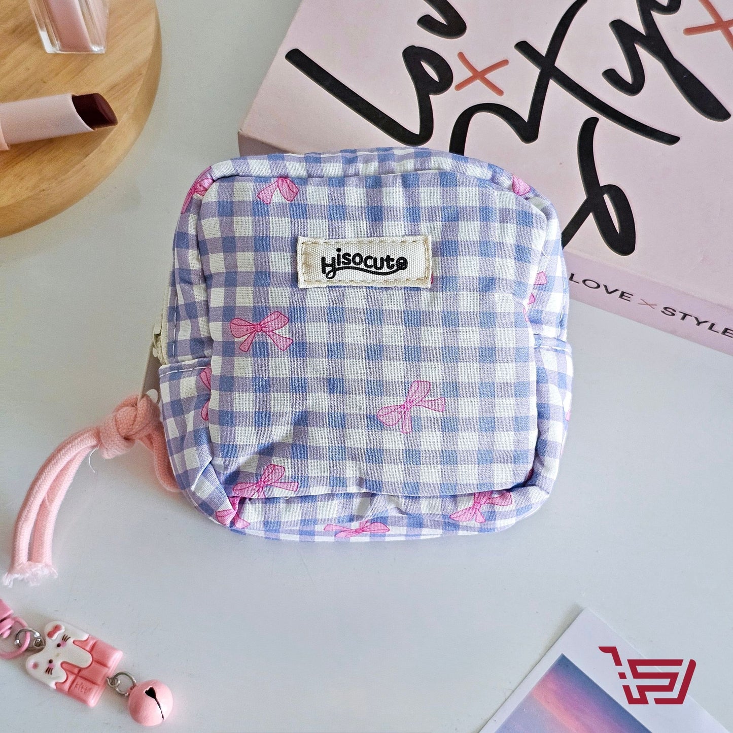 محفظة مكياج فيونكة