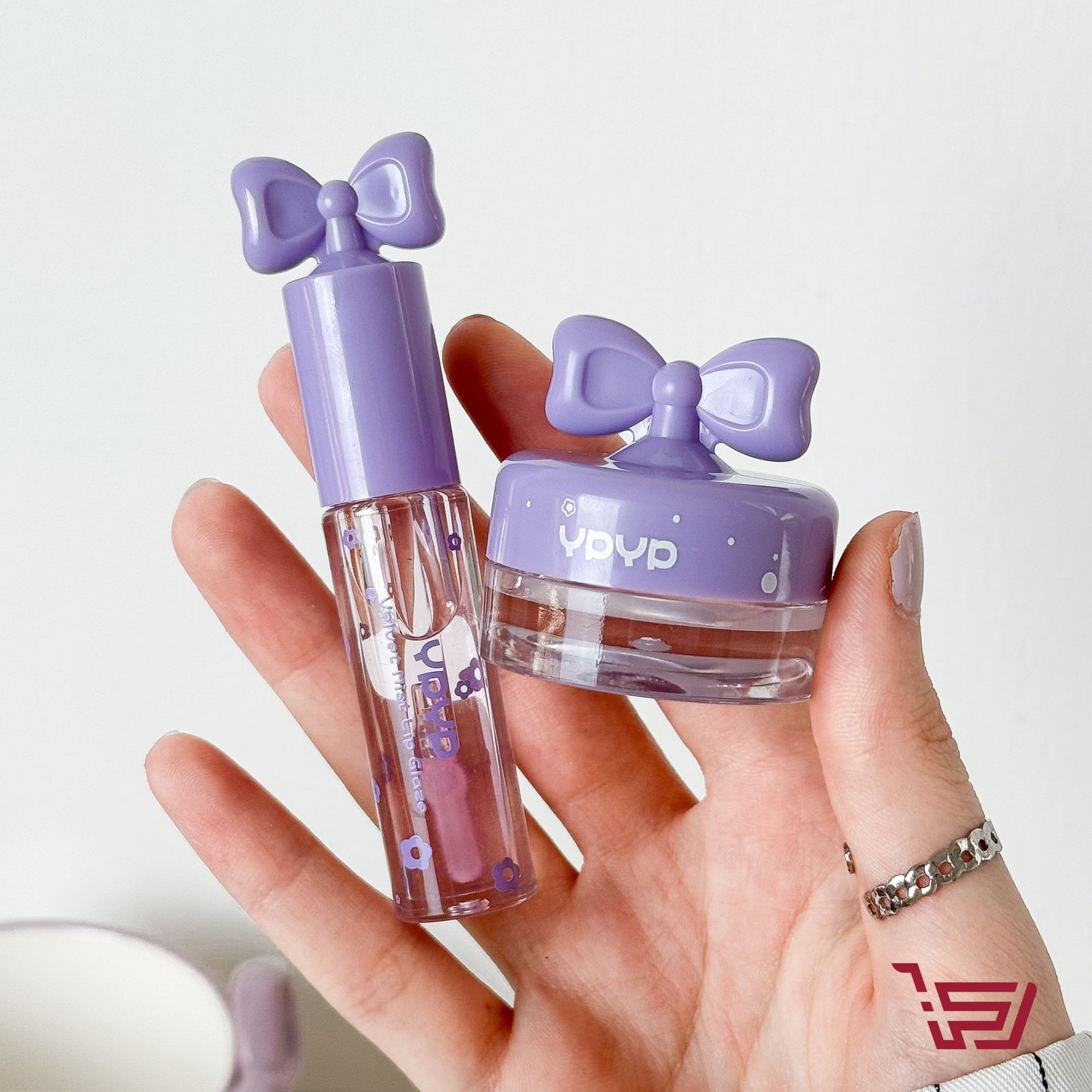 سيت مرطب وملمع شفاه  Lip Gloss