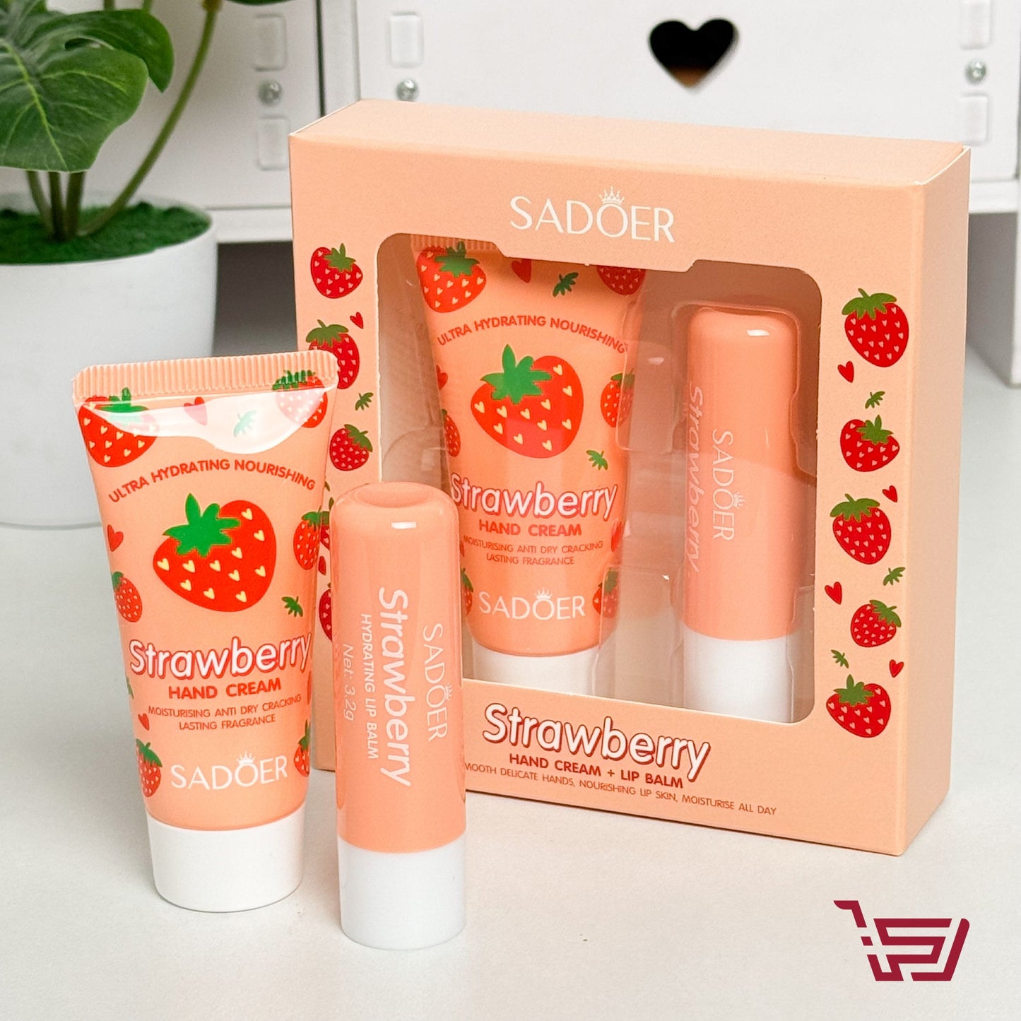 سيت مرطب يدين وشفاه بالفراولة