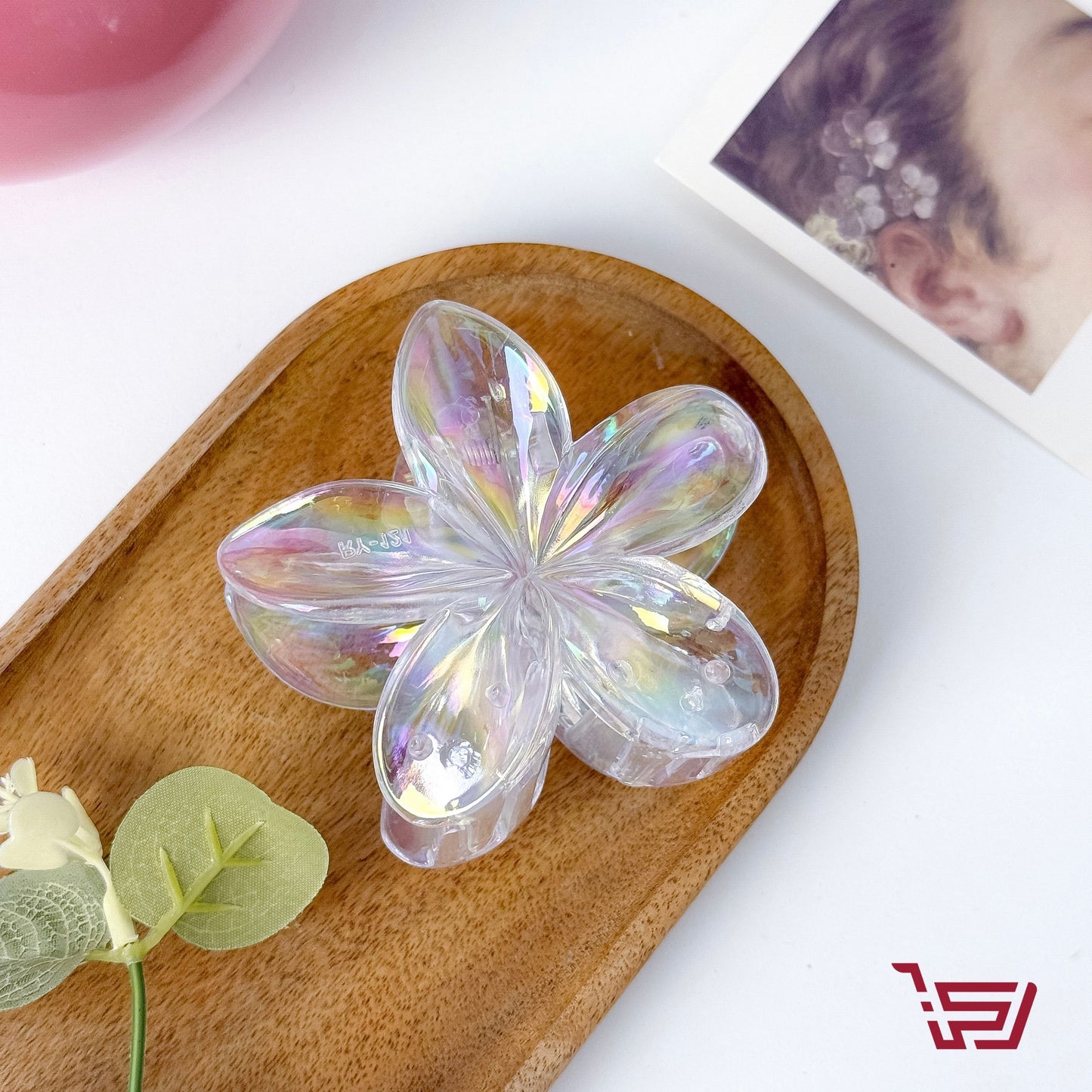 قراصة شعر الورد شفافة