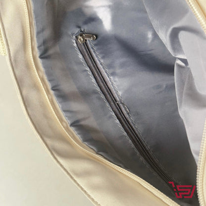 حقيبة كتف بتقسيمات متعددة مع بروش