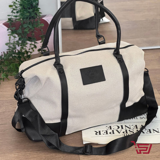 حقيبة كتف كبيرة