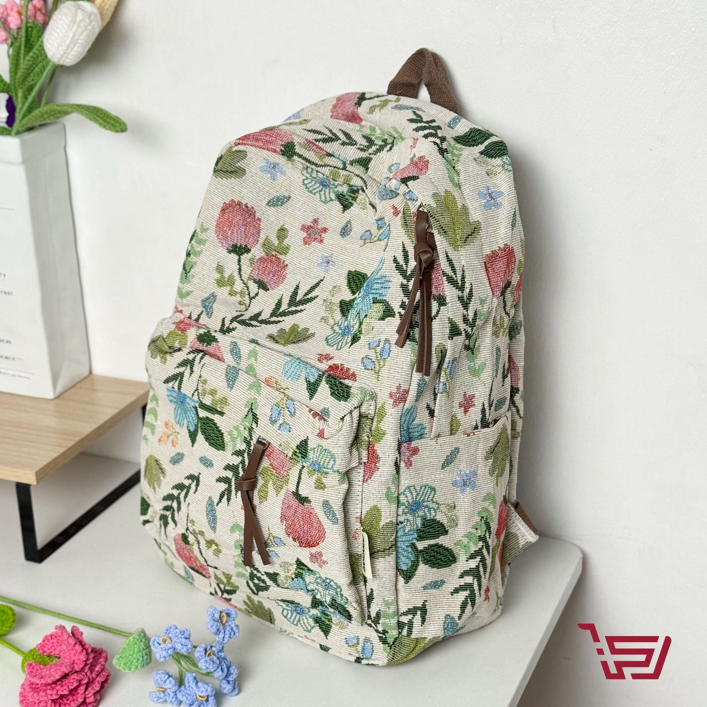 حقيبة ظهر بنقشات الورود