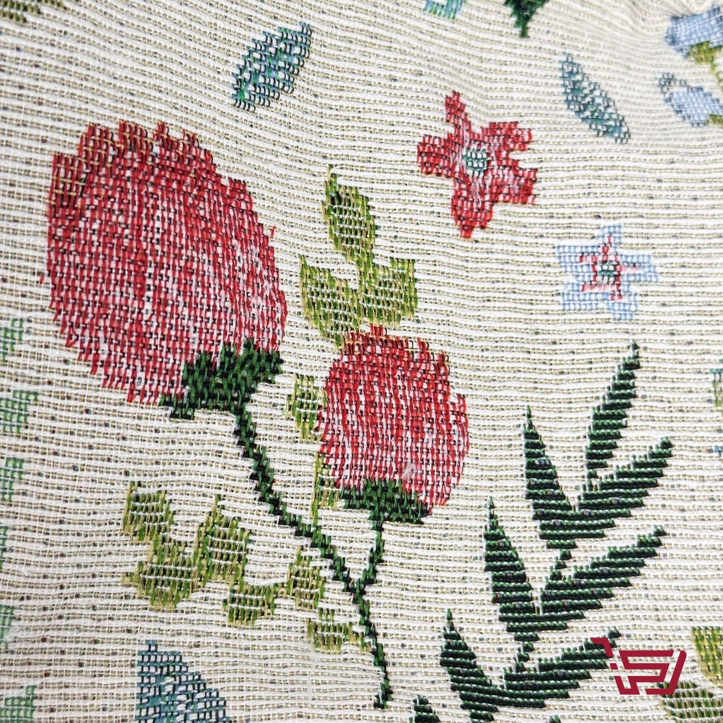 حقيبة ظهر بنقشات الورود