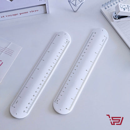 مسطرة و سوار ملاحظات