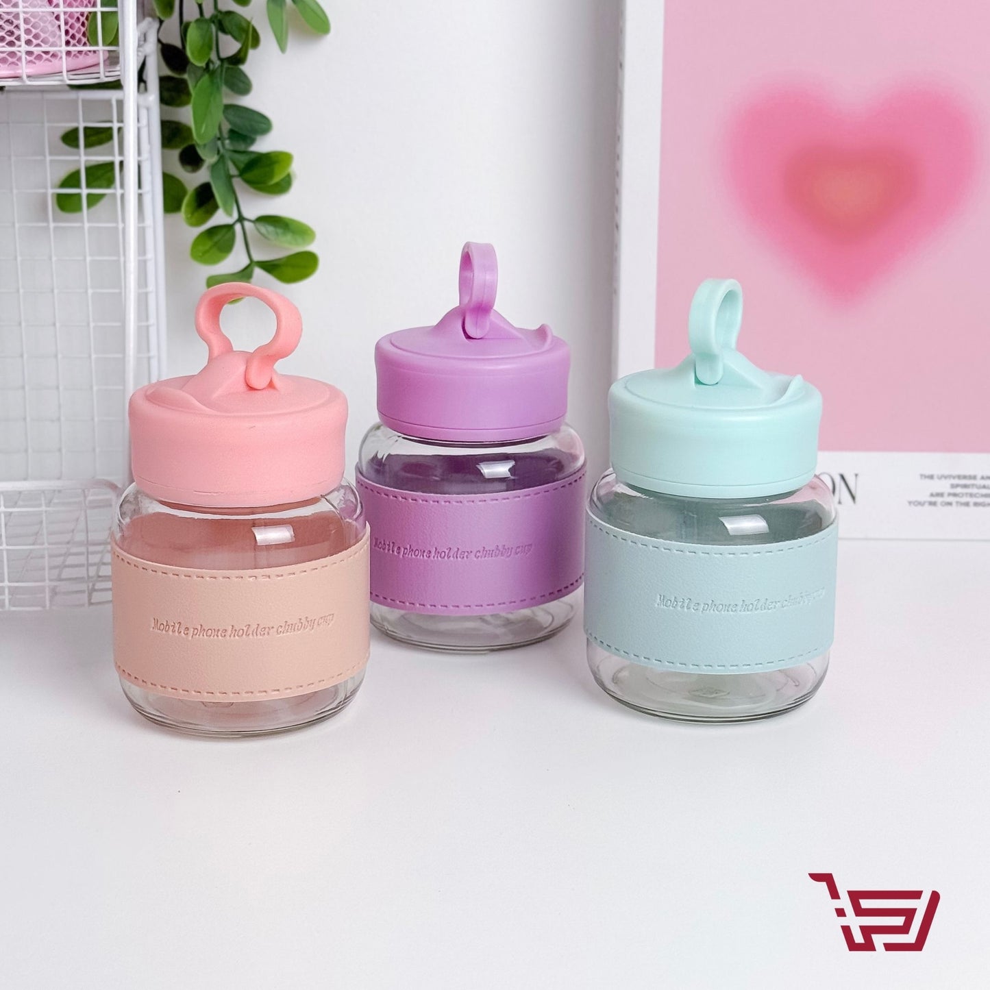 كوب زجاجي صغير