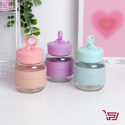 كوب زجاجي صغير