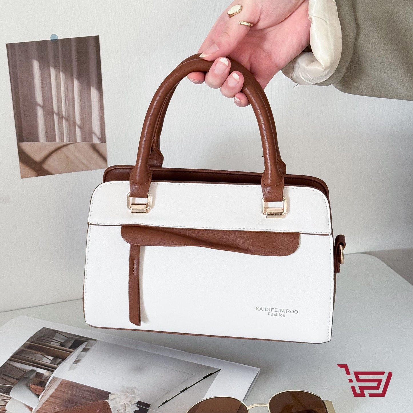 حقيبة يد جلد نسائية