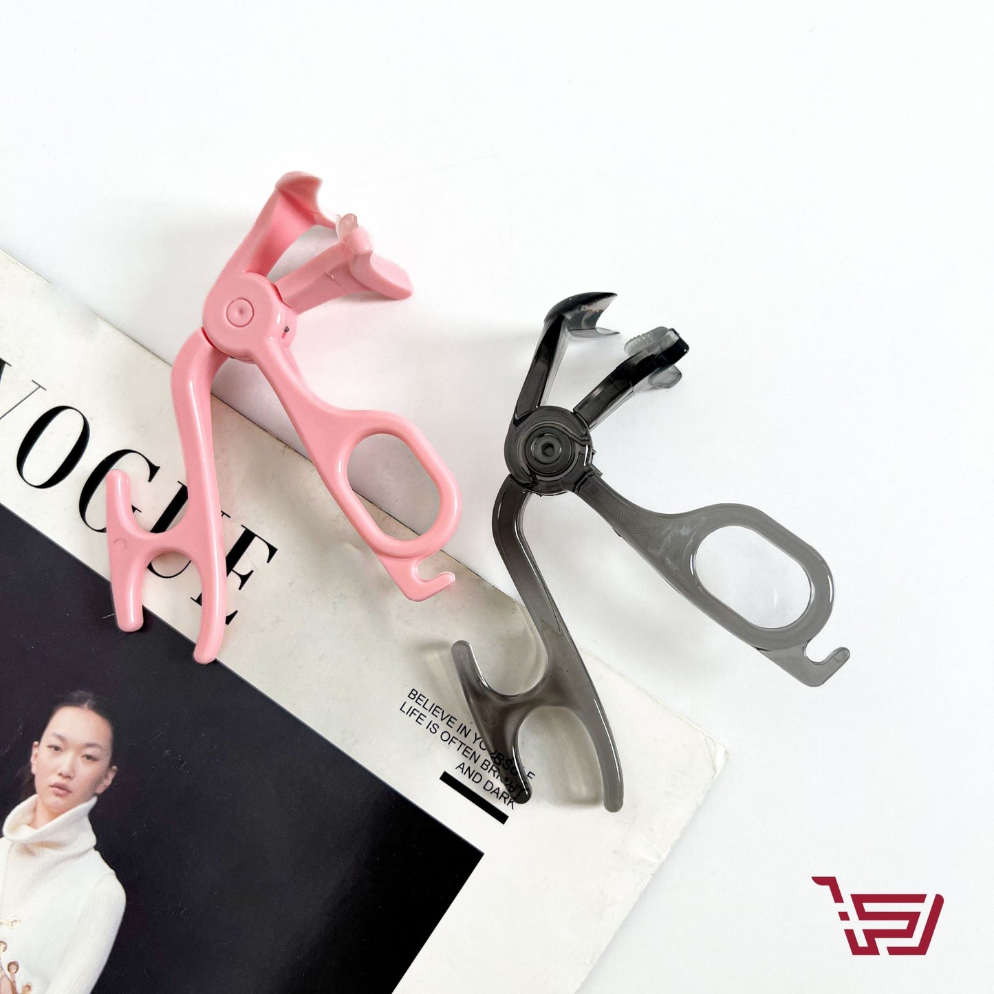 كابسة رموش كورية