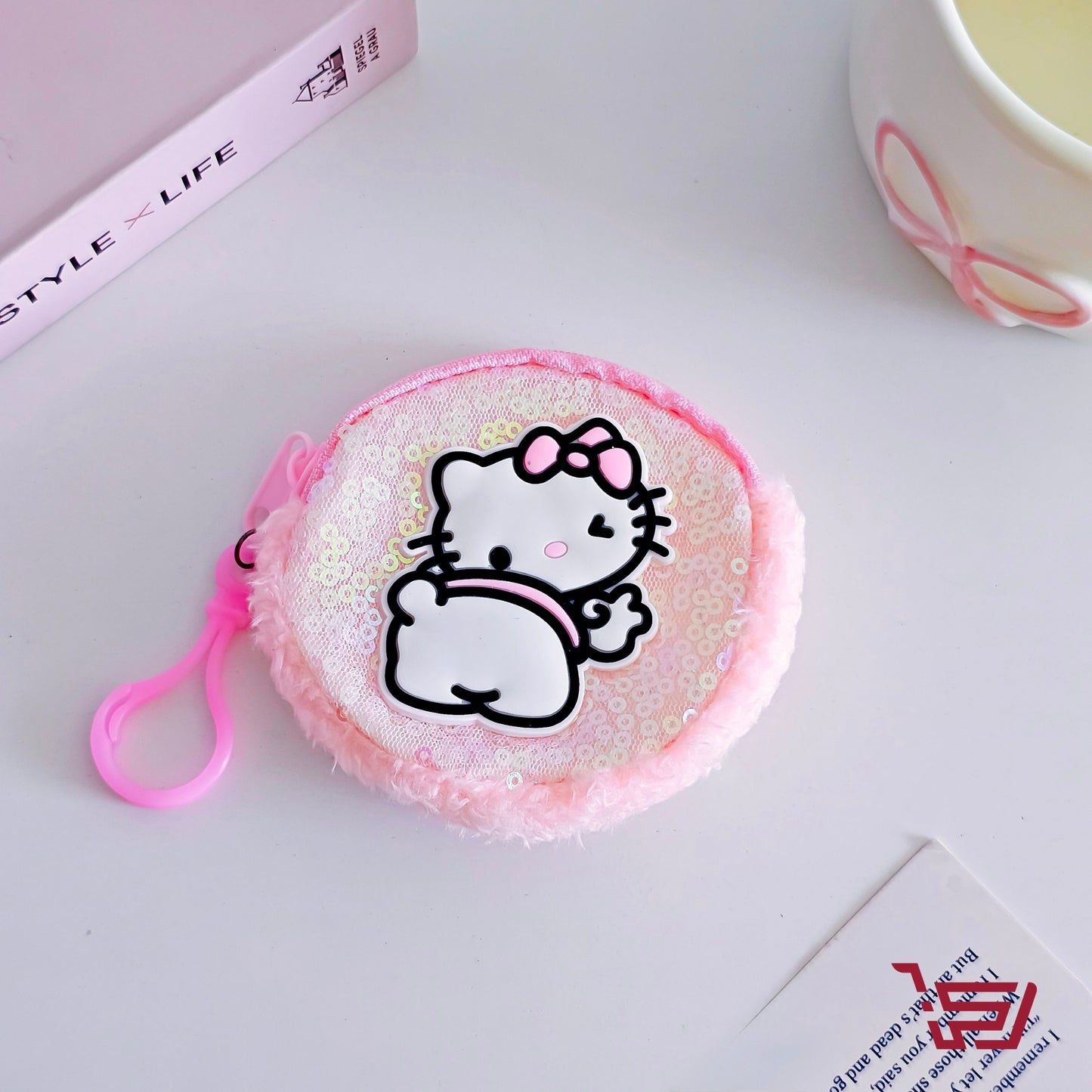 مدالية ومحفظة صغيرة بشخصيات سانريو