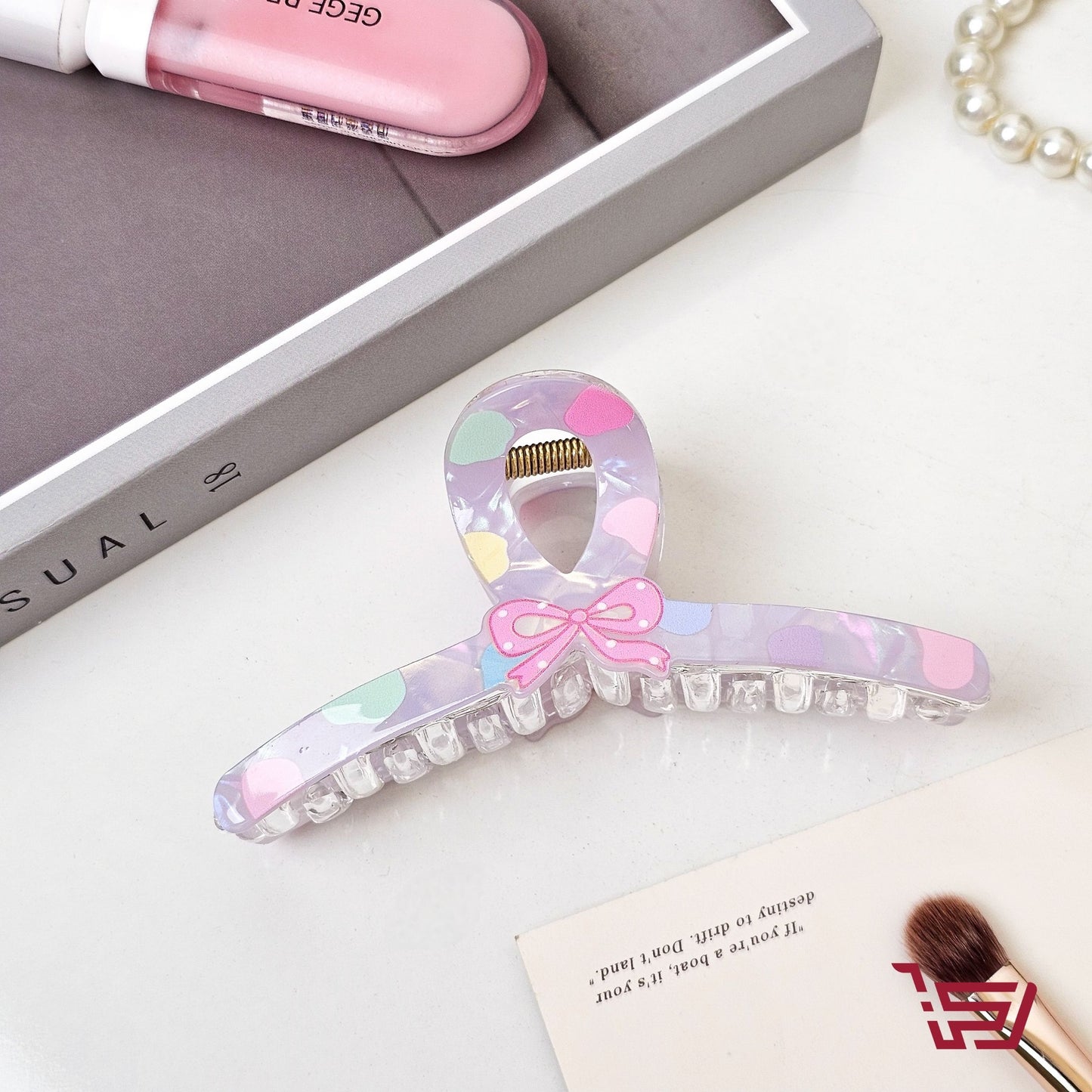 مشبك شعر شفاف الفيونكة