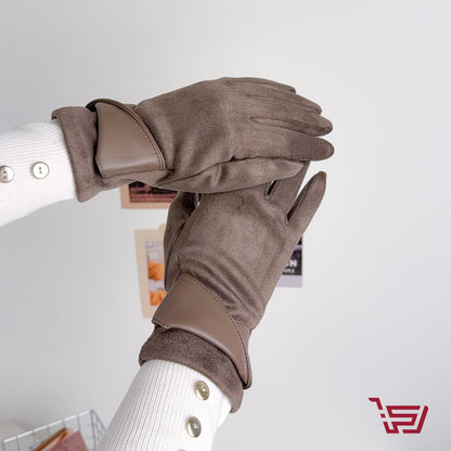 كفوف مخمل مبطنة