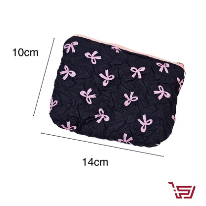 محفظة مكياج بطبفات الفيونكة