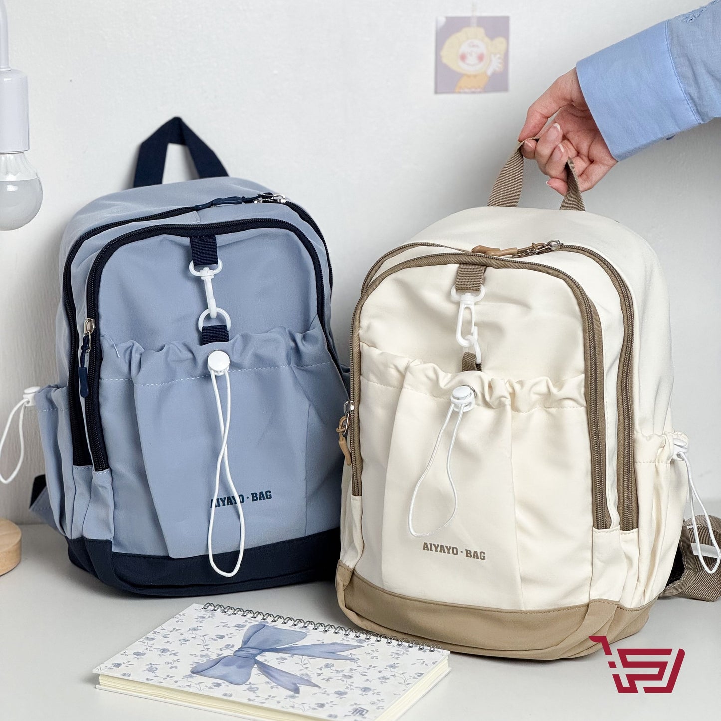 حقيبة ظهر متوسطة الحجم للأطفال