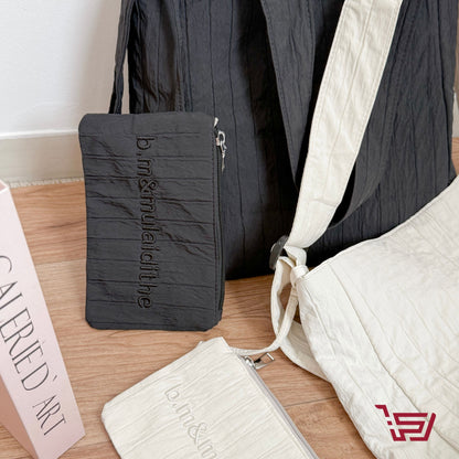 توت باك مع محفظة صغيرة قماش