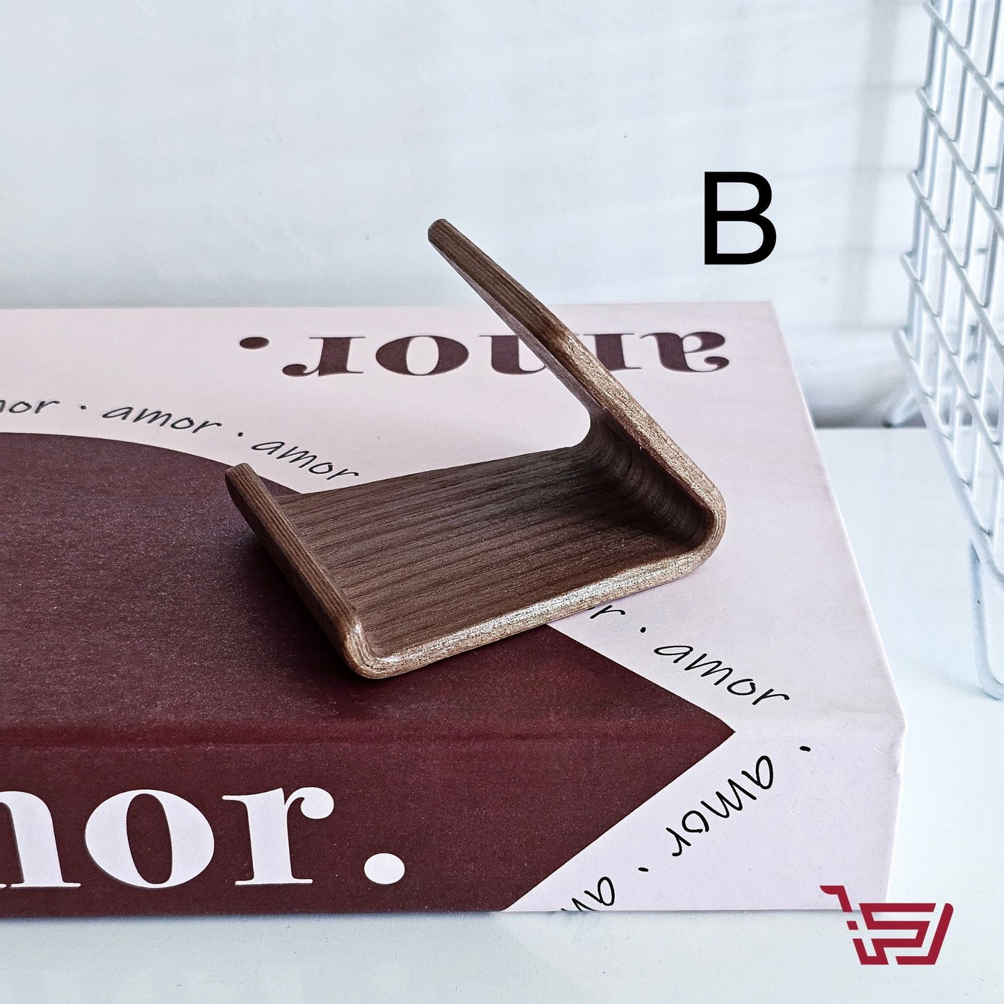 ستاند موبايل خشب