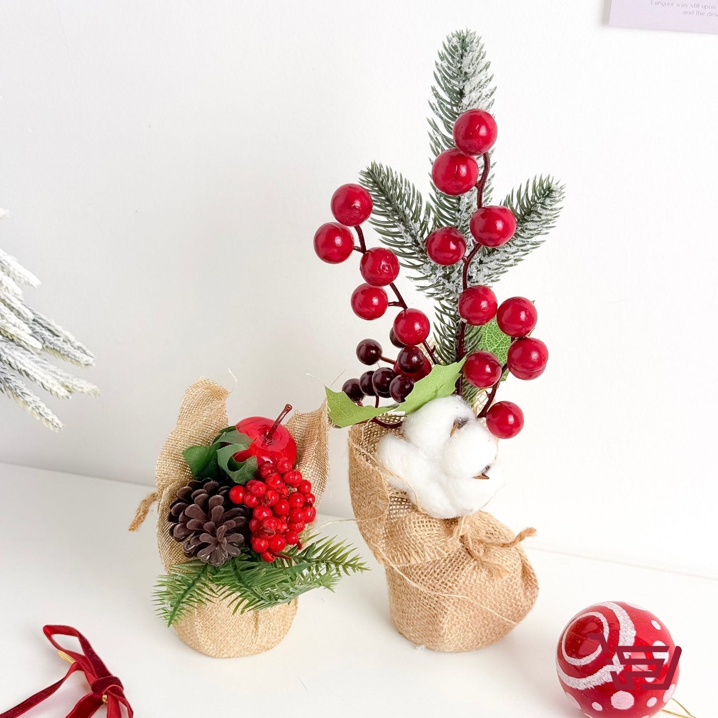 شجرة زينة الكريسماس صغيرة