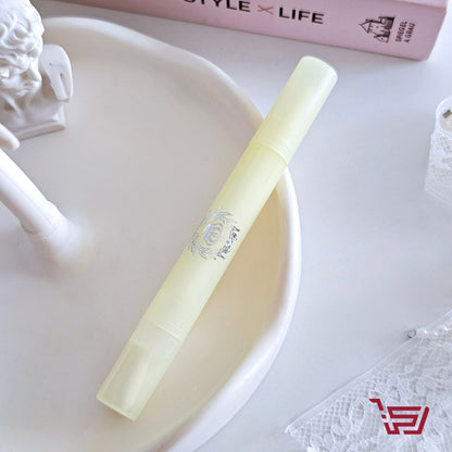 مزيل صبغ اظافر