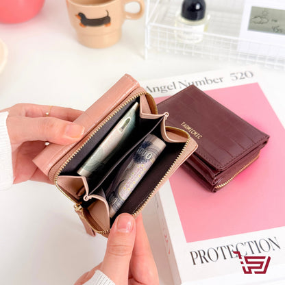 محفظة نقود صغيرة بألوان متعددة