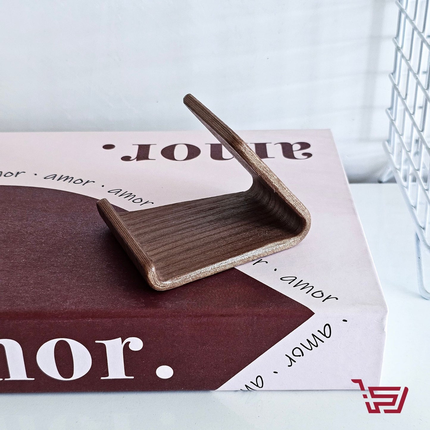 ستاند موبايل خشب